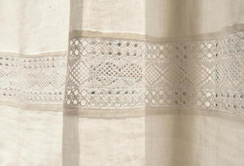 تختخواب و صبحانه De Carper