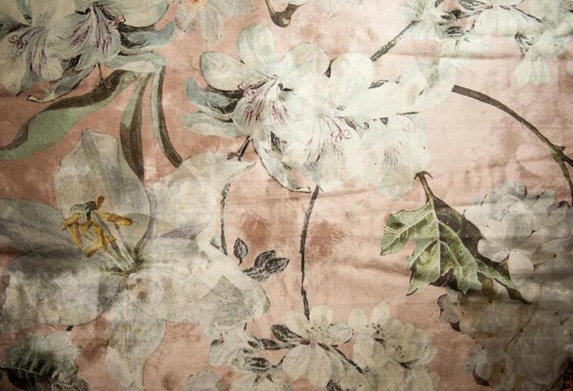 تختخواب و صبحانه De Carper