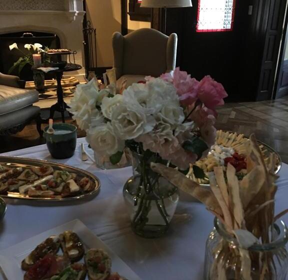 مبيت وإفطار Elena Hotel Boutique