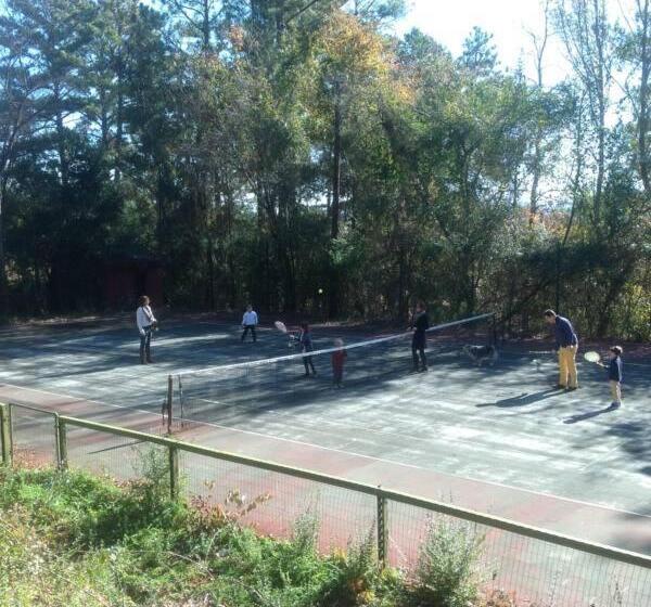 تختخواب و صبحانه Springwood Inn