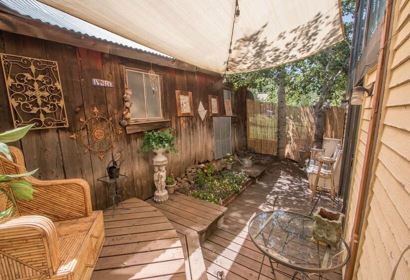 مبيت وإفطار Rico Mine Shaft Inn