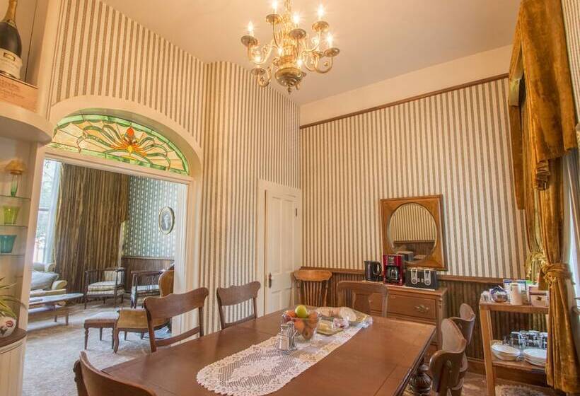 مبيت وإفطار Rico Mine Shaft Inn