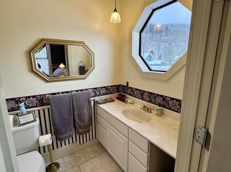 مبيت وإفطار Rico Mine Shaft Inn