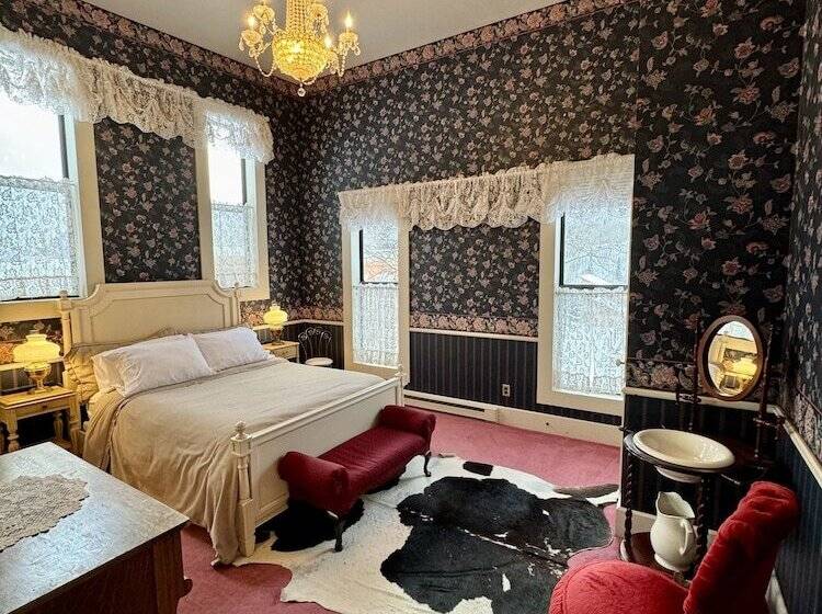 مبيت وإفطار Rico Mine Shaft Inn