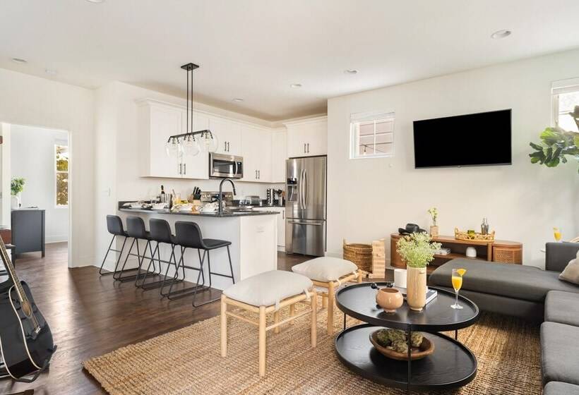 Hart Suite 8 By Avantstay Gorgeous Town House W/ Modern Amenities In Nashville!