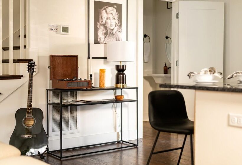 Hart Suite 8 By Avantstay Gorgeous Town House W/ Modern Amenities In Nashville!