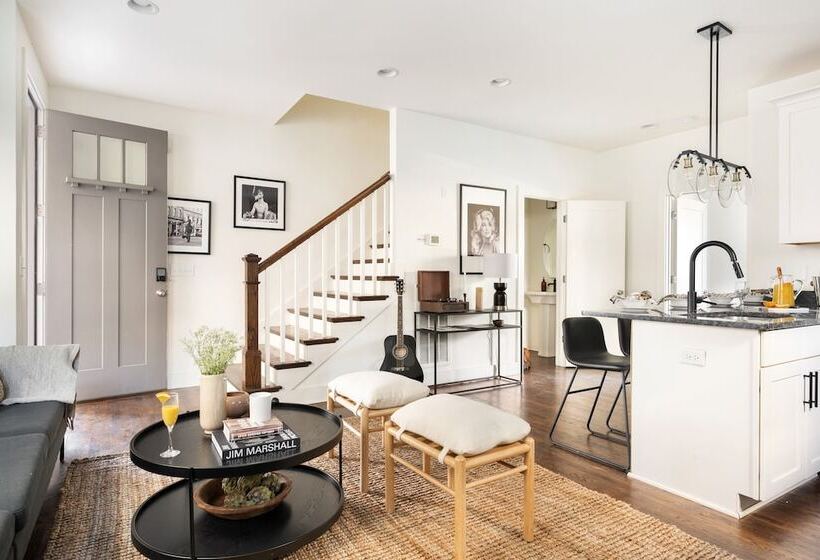 Hart Suite 8 By Avantstay Gorgeous Town House W/ Modern Amenities In Nashville!
