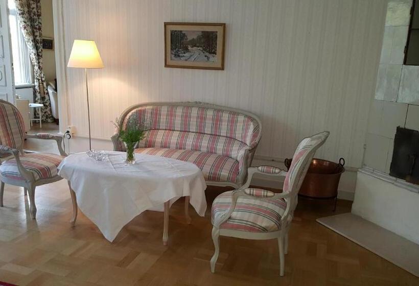 Hoby Gård B&b