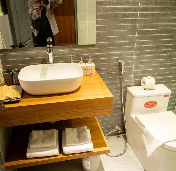 Hoàng Khang Hotel Khách Sạn Buôn Ma Thuột