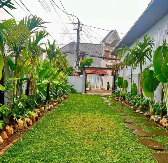 Hoàng Khang Hotel Khách Sạn Buôn Ma Thuột