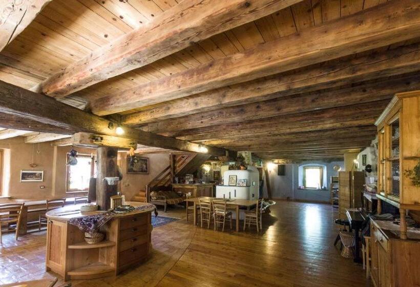 فندق Agriturismo Casa Essenia