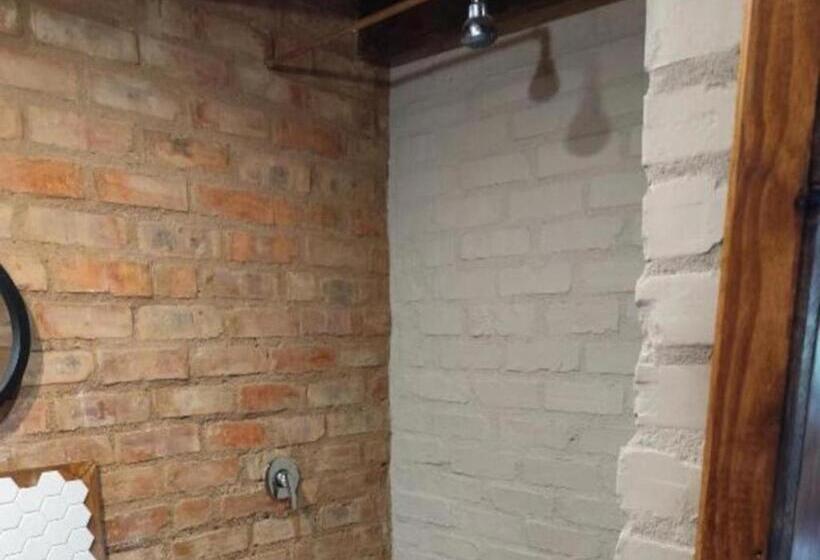 בית מלון כפרי Bethesda Mountain Lodge