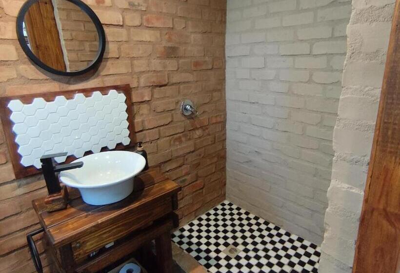 בית מלון כפרי Bethesda Mountain Lodge