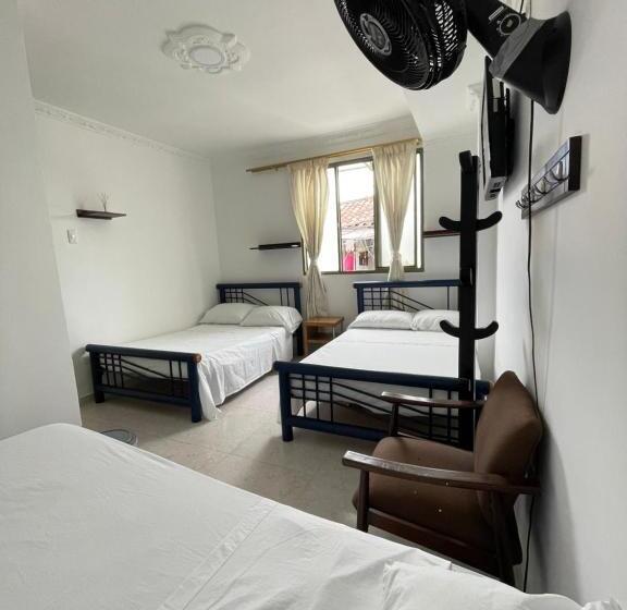 酒店 California Tropical