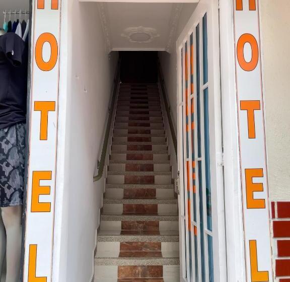 酒店 California Tropical