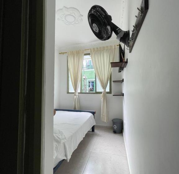 酒店 California Tropical