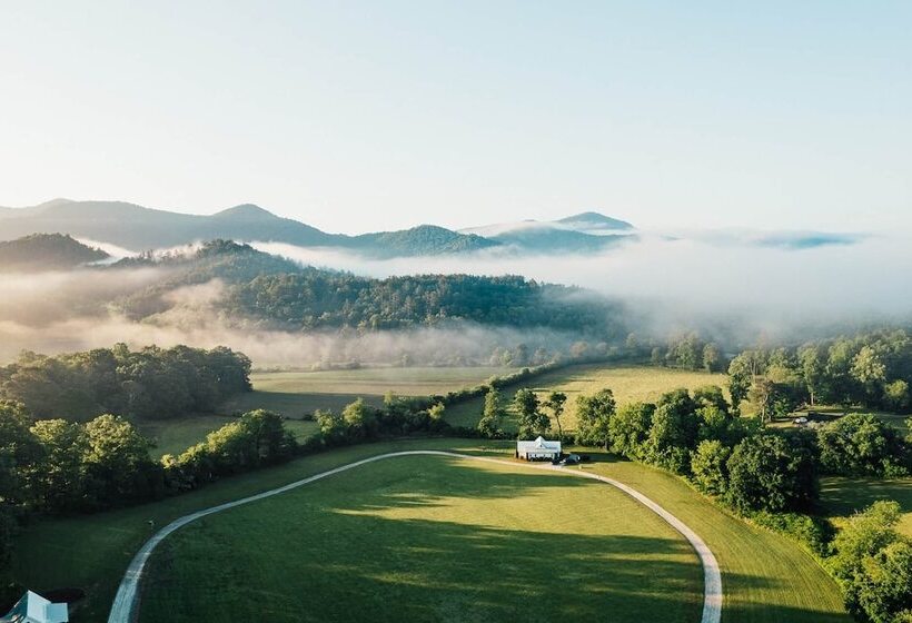 فندق Cottages At Julep Farms