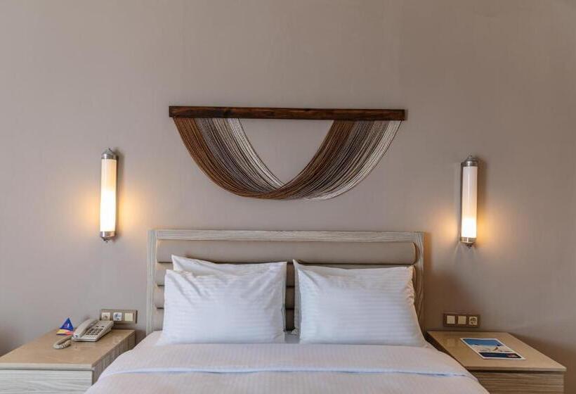 Отель Fun & Sun Club Saphire