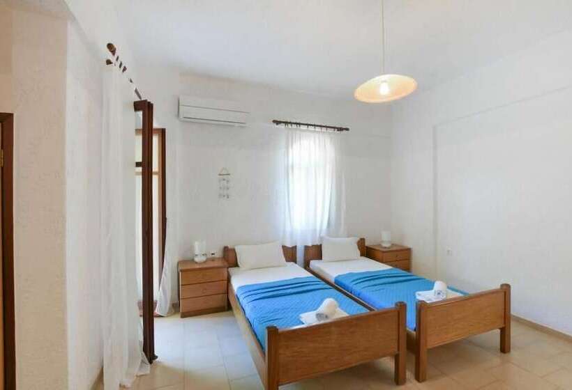 בית מלון כפרי Galini Apartments