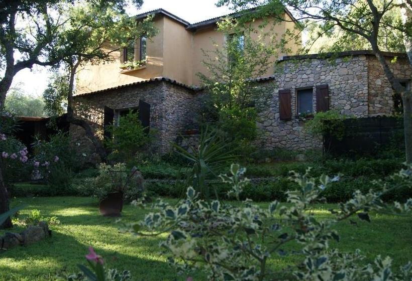 ホテル Le Sughere