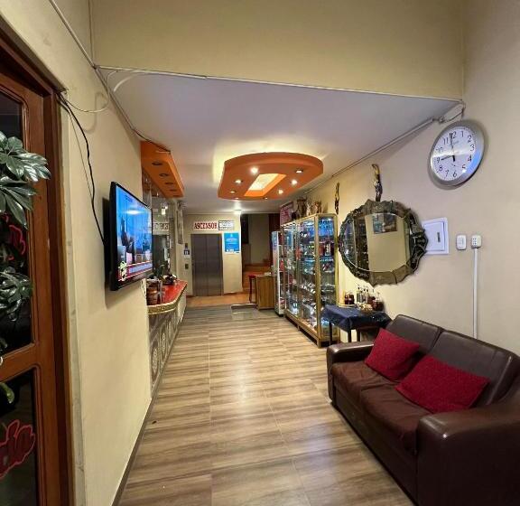 ホテル Los Apus Mayaki