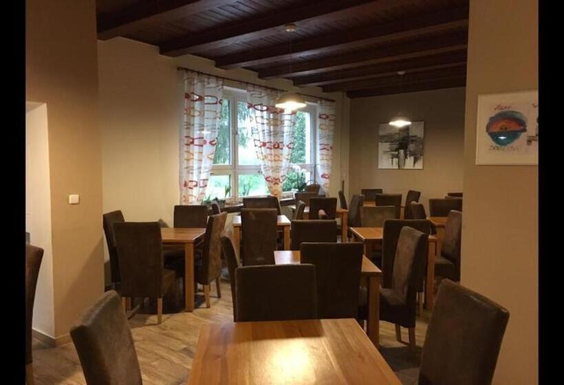 בית מלון כפרי Lávka Chocerady