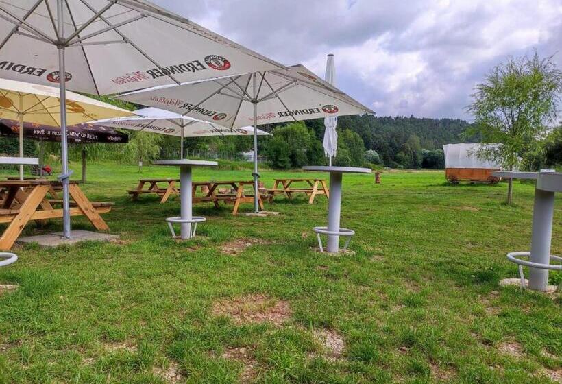 בית מלון כפרי Lávka Chocerady