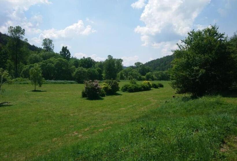 בית מלון כפרי Lávka Chocerady