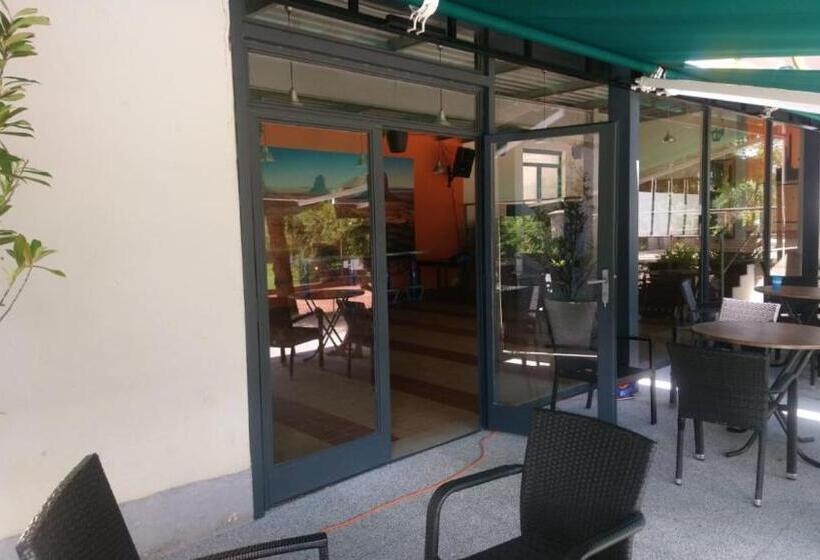 בית מלון כפרי Lávka Chocerady