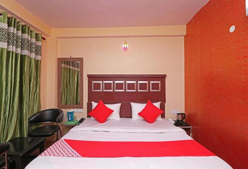 Отель Oyo Black Rose