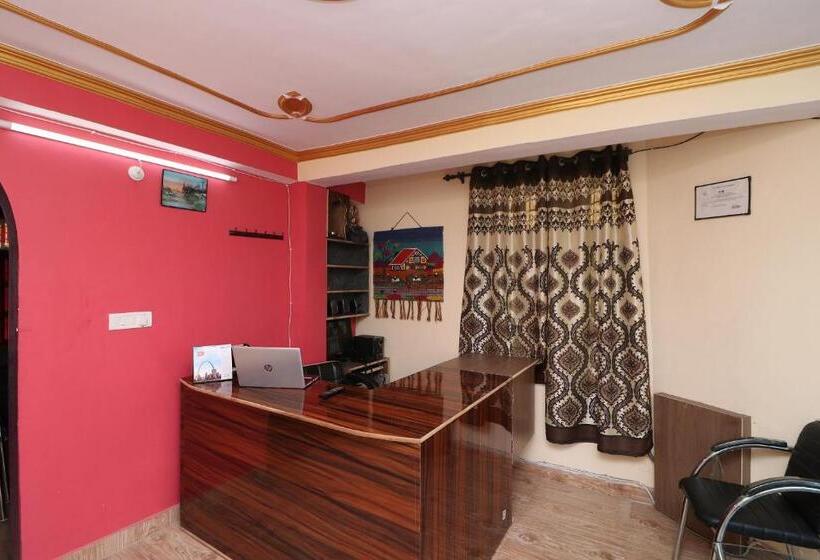 Отель Oyo Black Rose