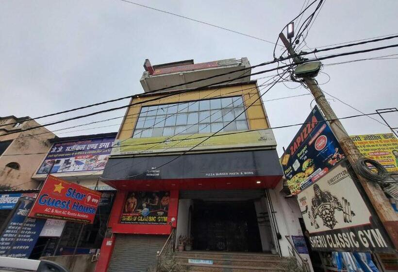 ホテル Oyo Star Guest House