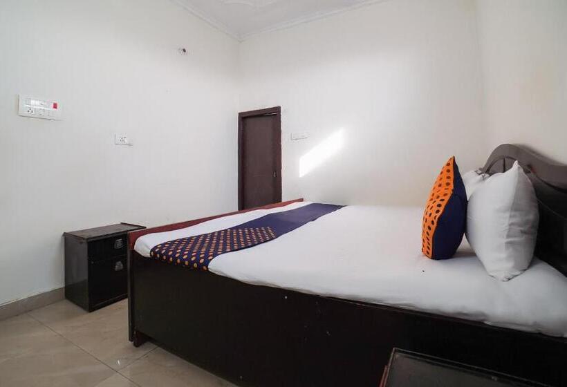 ホテル Oyo Star Guest House