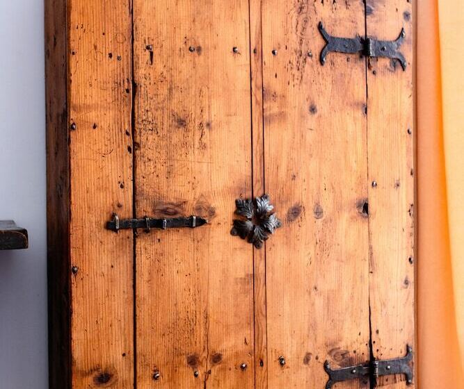 فندق Rai Village