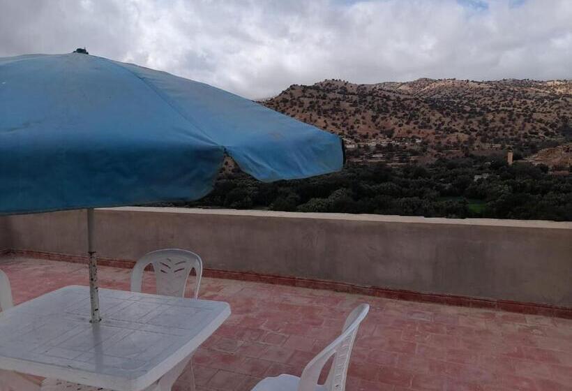 فندق Risa Family