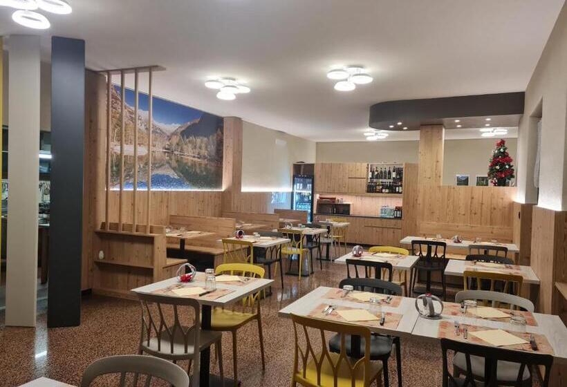 בית מלון כפרי Ristorante Bucaneve