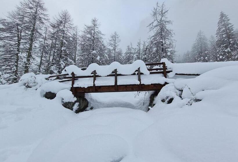 בית מלון כפרי Ristorante Bucaneve