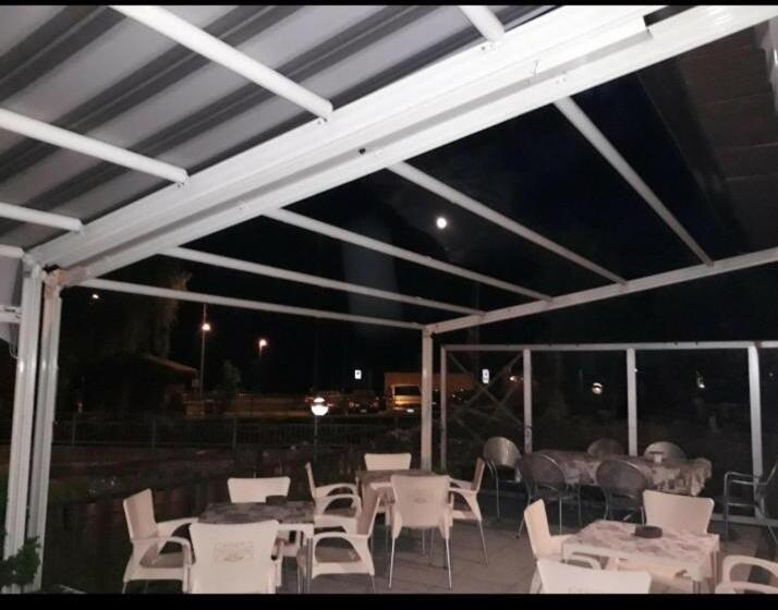 בית מלון כפרי Ristorante Bucaneve