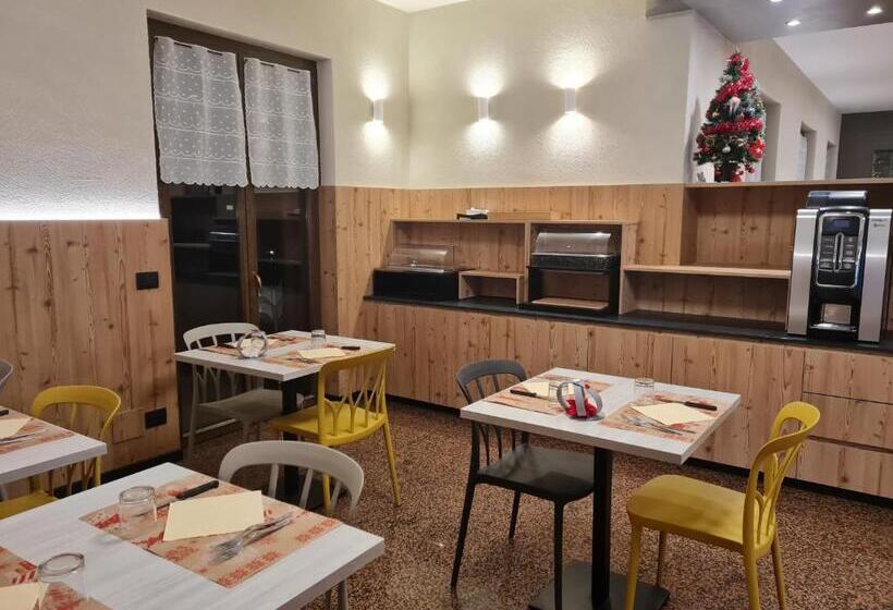 בית מלון כפרי Ristorante Bucaneve