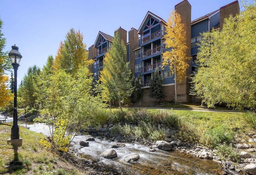 Отель River Mountain Lodge