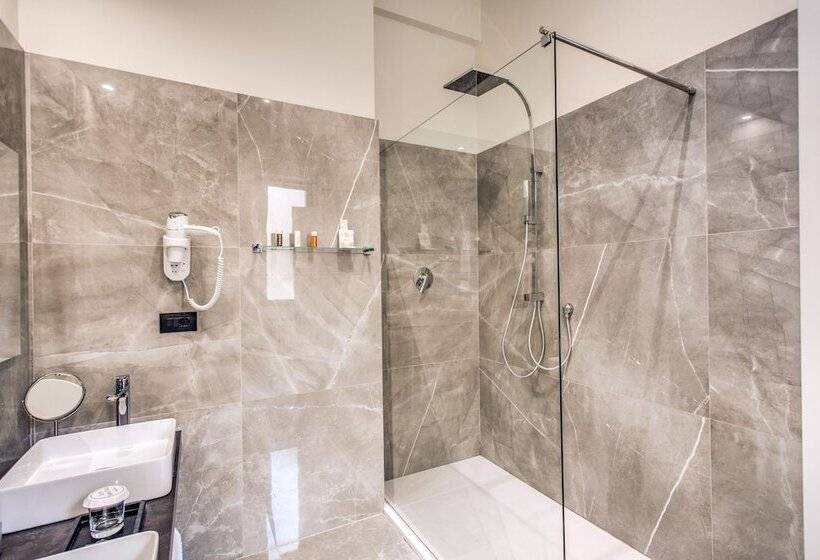 هتل Suite Santa Tecla