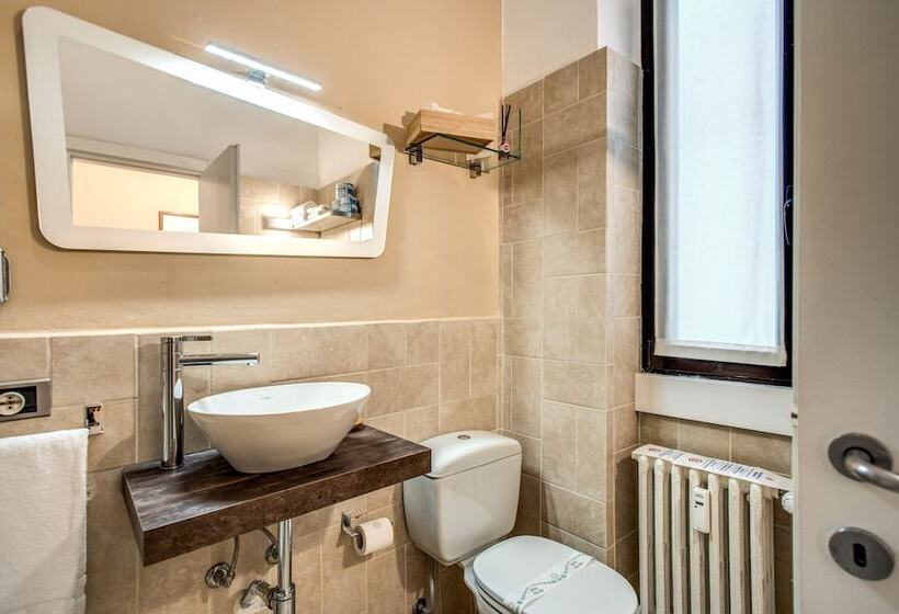 هتل Suite Santa Tecla