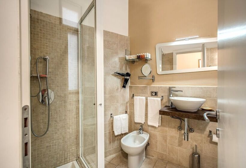 هتل Suite Santa Tecla