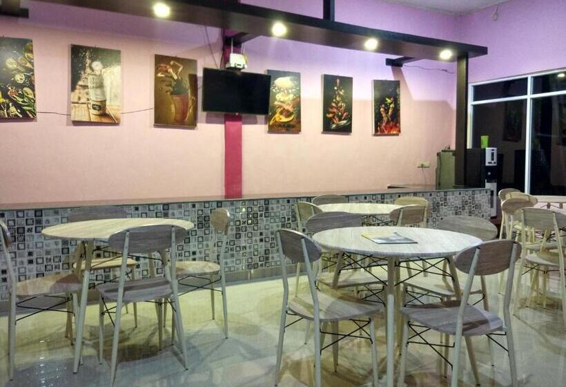 酒店 Sunset Beach Labuhan Jukung