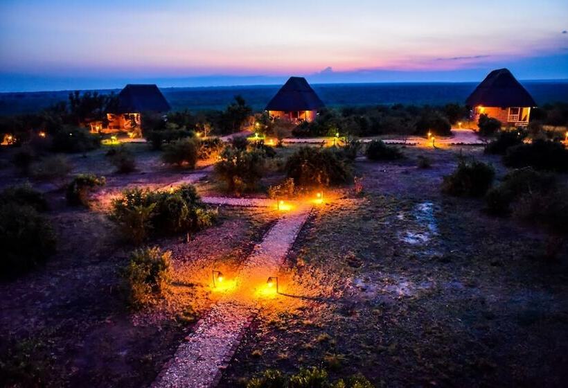 هتل Tabingi Safari Cottages