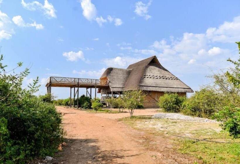 هتل Tabingi Safari Cottages