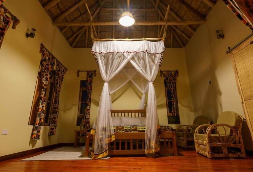 هتل Tabingi Safari Cottages