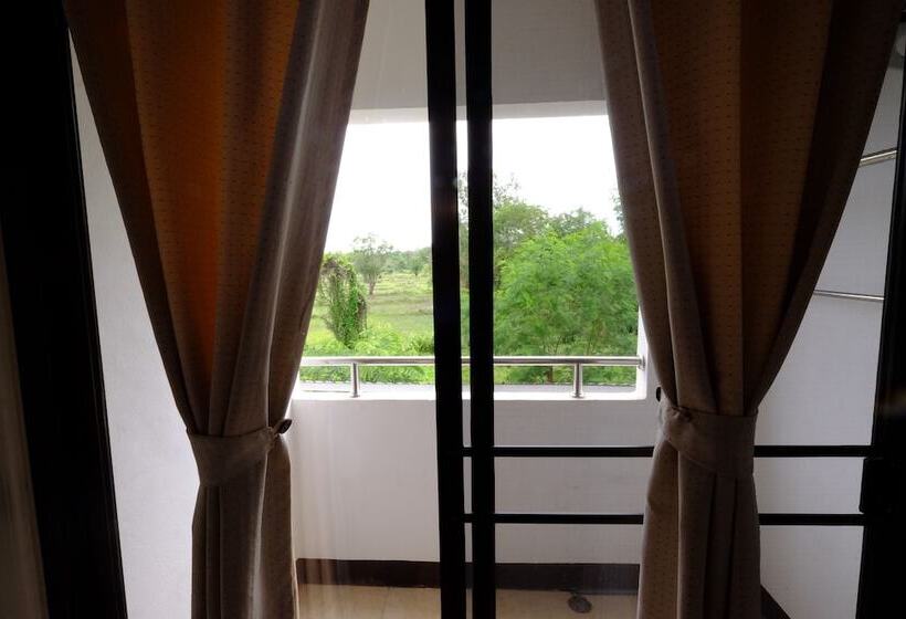 Отель Tafah Residence