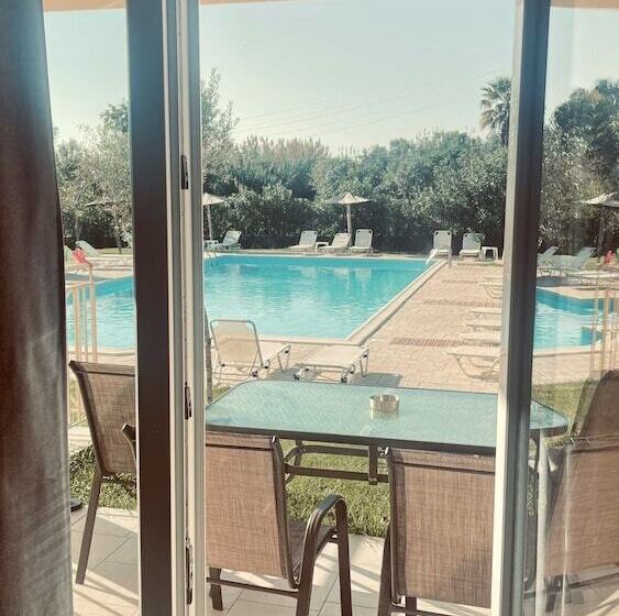 Mythos Apts Rentit