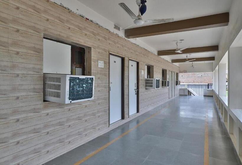 Oyo Hotel Balaji Inn
